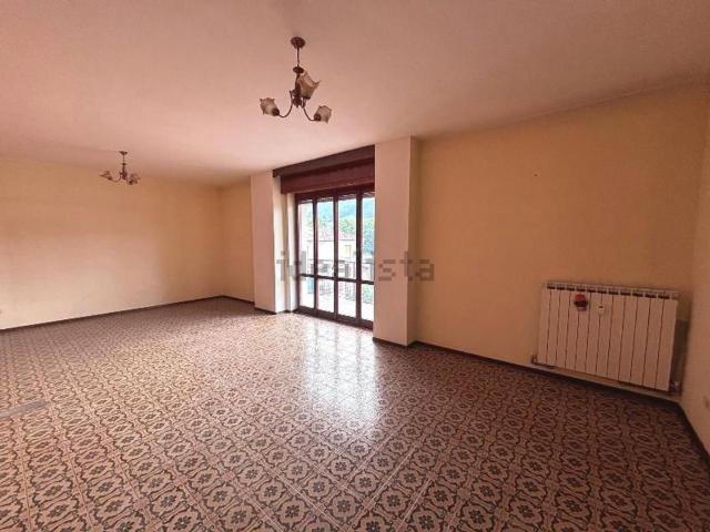 Appartamento in vendita a Barzizza, Gandino