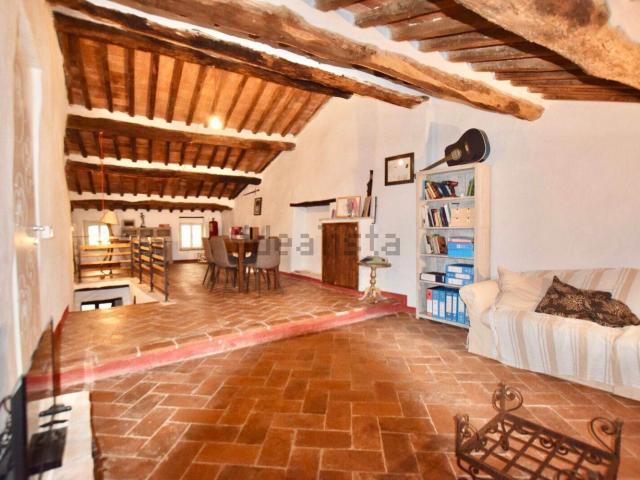 Appartamento in vendita a Monterotondo Marittimo, Toscana