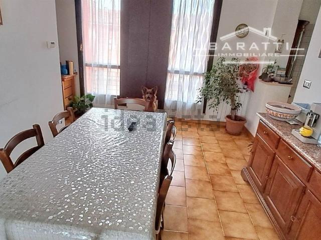 Appartamento in vendita a Ostiglia, Lombardia