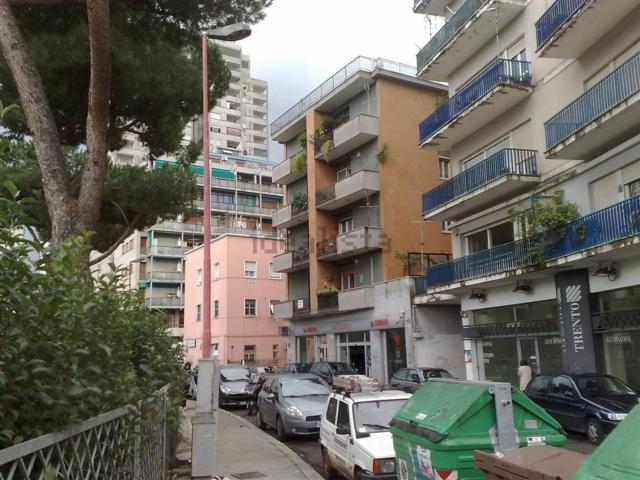 Appartamento in vendita a Goretti, Latina