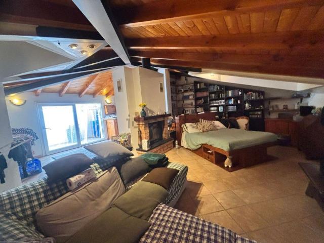 Appartamento in vendita a Oliveto, Imperia