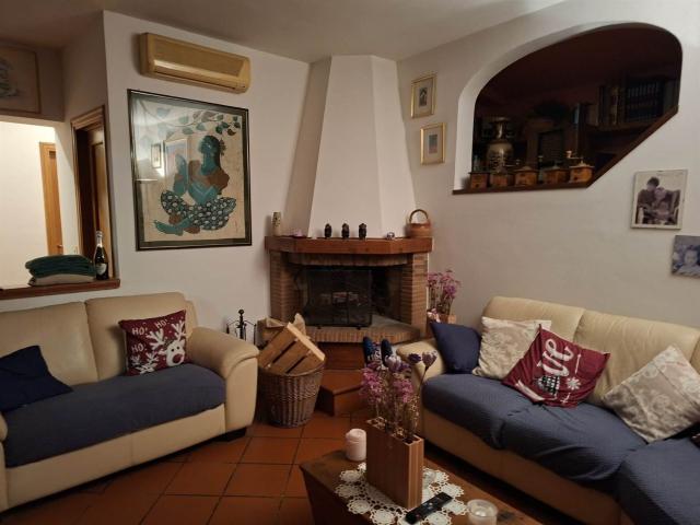 Appartamento in vendita a Signa, Toscana
