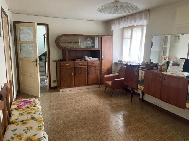 Appartamento in vendita a Vertova, Lombardia