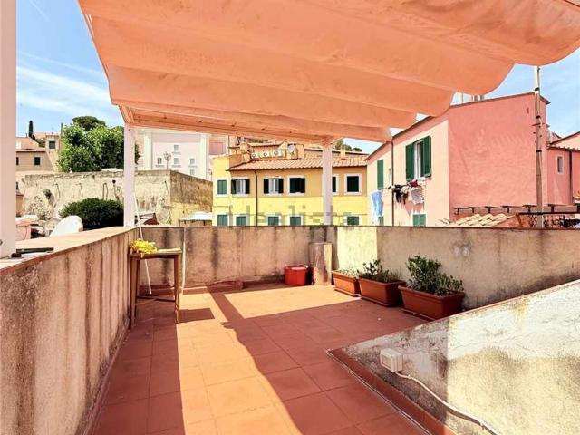 Attico in vendita a Portoferraio, Toscana
