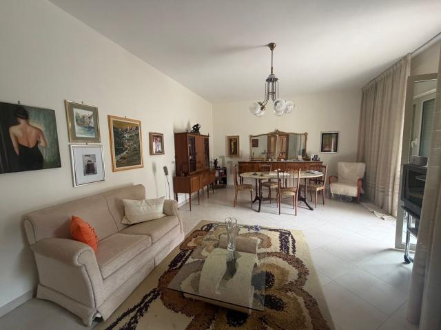 Appartamento in vendita a Puglia, Bari