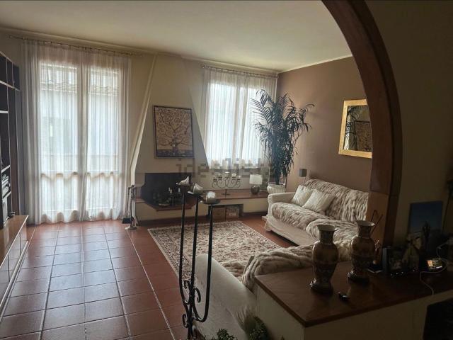 Appartamento in vendita a Prato, Toscana