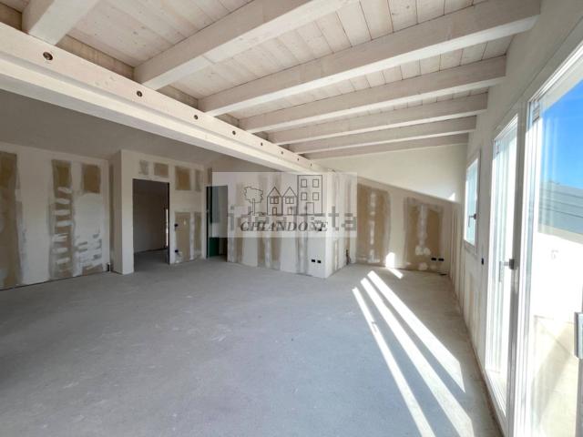 Attico in vendita a Borgo Pracchiuso, Reana Del Roiale