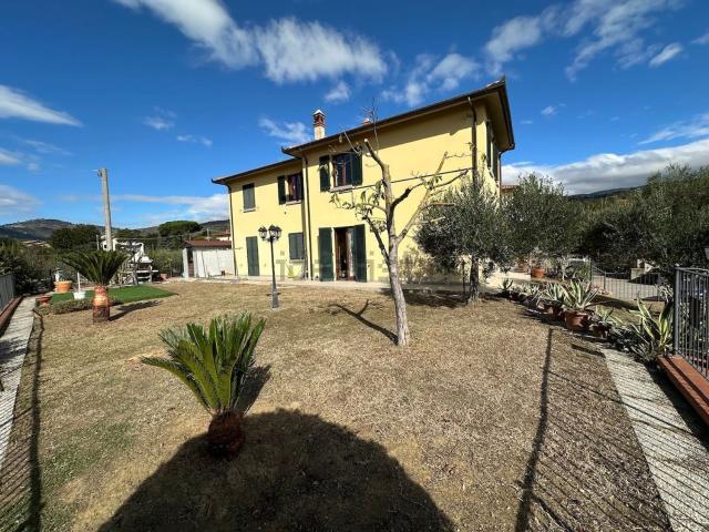 Appartamento in vendita a Cortona, Toscana