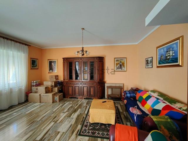 Appartamento in vendita a Oliveto, Imperia