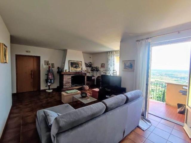 Appartamento in vendita a Cortona, Toscana