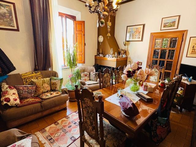 Appartamento in vendita a Collecchio, Uzzano E Castello