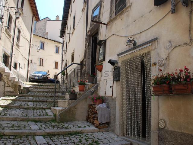 Appartamento in vendita a Pescocostanzo, Abruzzo