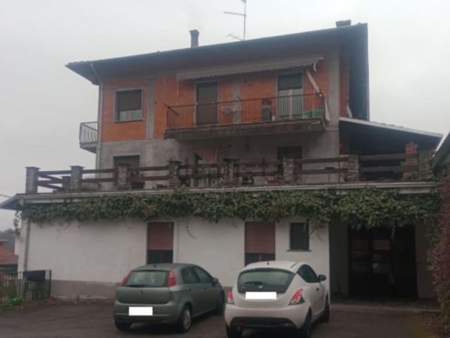 Appartamento in vendita a Valdilana, Piemonte