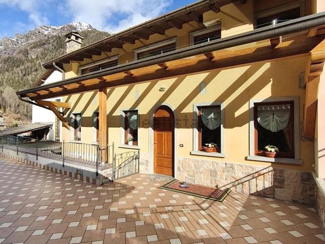 Appartamento in vendita a Comunità Montana di Scalve, Vilminore Di Scalve