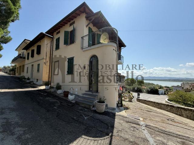 Appartamento in vendita a Gioiella, Umbria