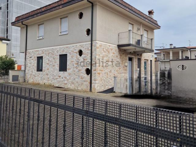 Appartamento in vendita a Offanengo, Lombardia