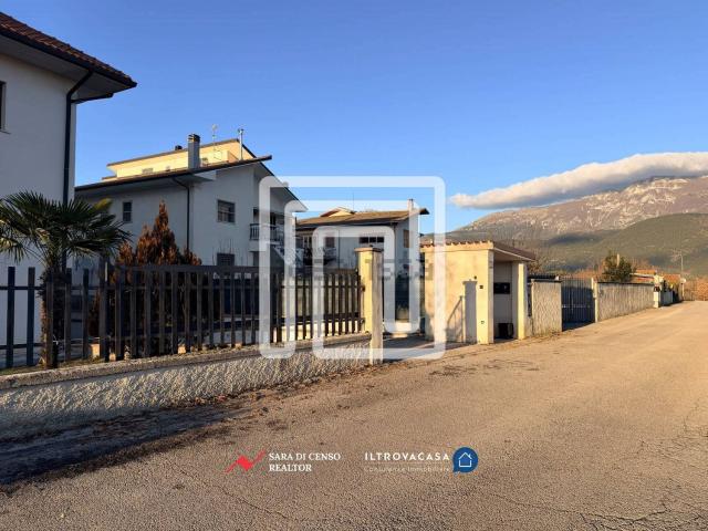Appartamento in vendita a Loc. Industriale Artigianale e Commerciale Impianata, Corfinio