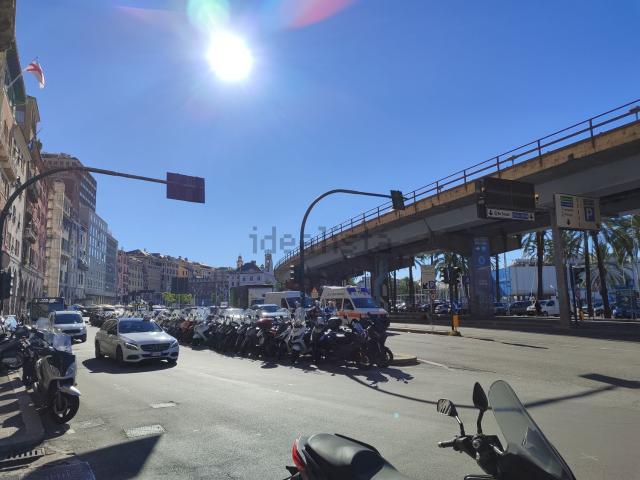 Appartamento in vendita a Centro Est, Serra Riccò