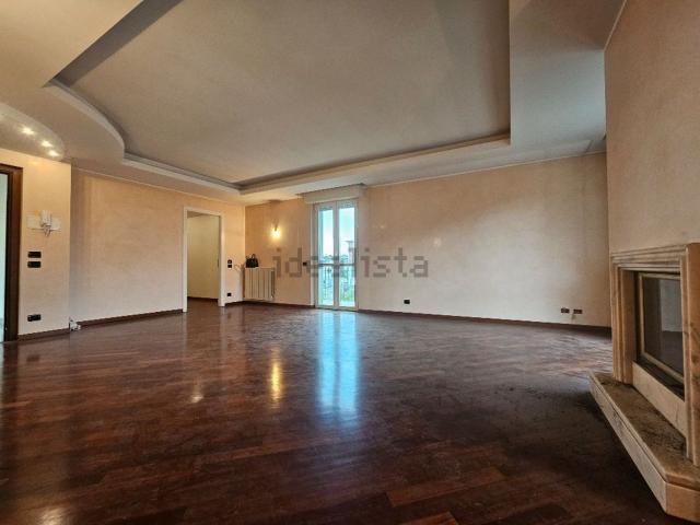 Attico in vendita a Bruntino, Villa D'almè