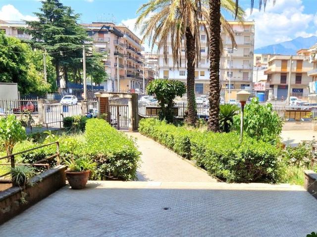 Appartamento in vendita a Giarre, Sicilia