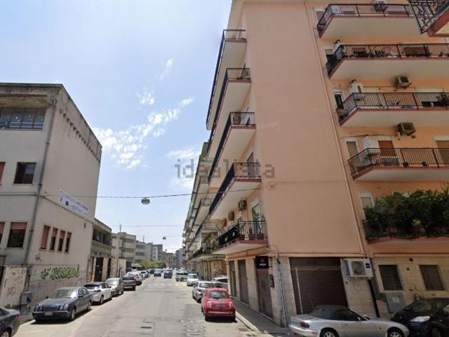 Appartamento in vendita a Calabria, Reggio Calabria