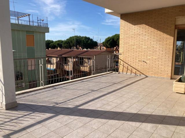 Appartamento in vendita a Torre Flavia, Roma Capitale