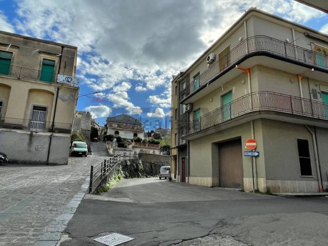 Appartamento in vendita a Francavilla Di Sicilia, Sicilia