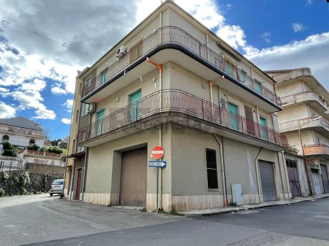 Appartamento in vendita a Francavilla Di Sicilia, Sicilia
