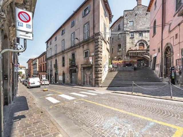 Appartamento in vendita a Viterbo, Lazio