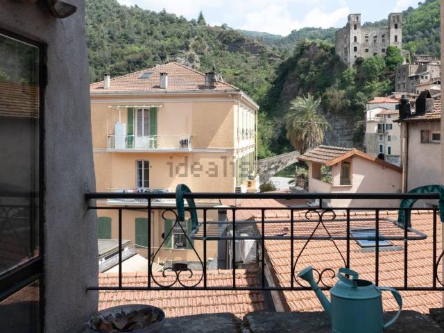 Appartamento in vendita a Dolceacqua, Liguria