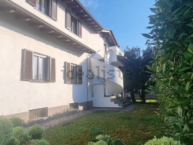Appartamento in vendita a Villa Fornaci, Bellinzago Lombardo