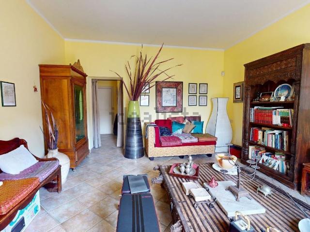 Appartamento in vendita a Foligno, Umbria