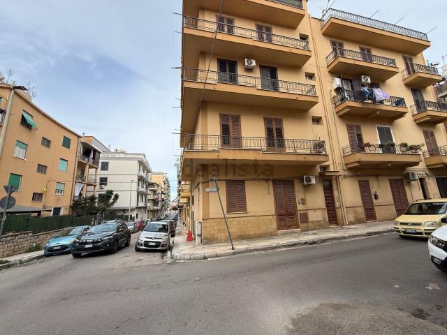 Appartamento in vendita a Bagheria, Sicilia