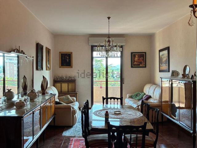 Appartamento in vendita a Villaggio Stranieri-Bazzarola, Re