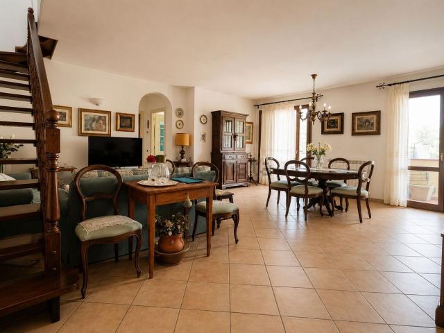 Appartamento in vendita a Carrara, Toscana