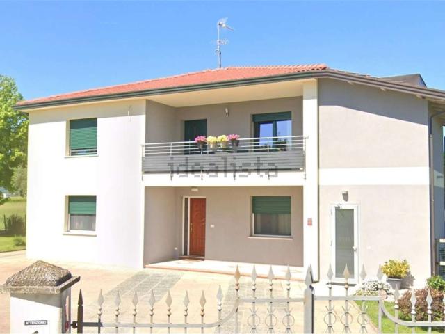 Appartamento in vendita a Carrara San Giorgio, Veneto