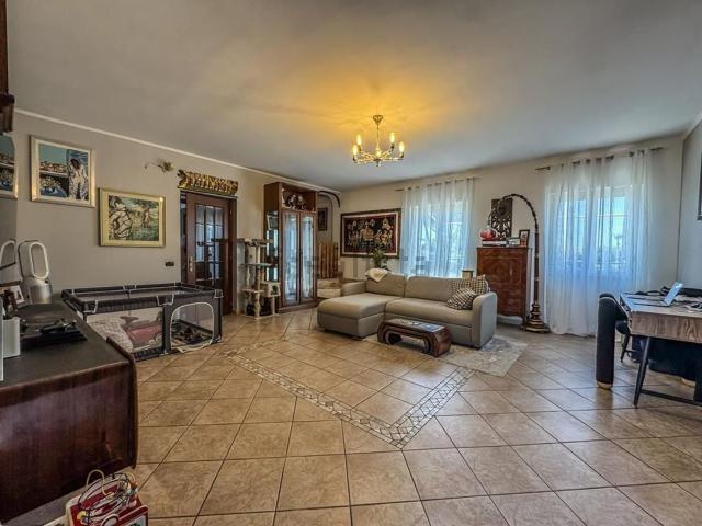 Appartamento in vendita a Selva Secca, Roma Capitale