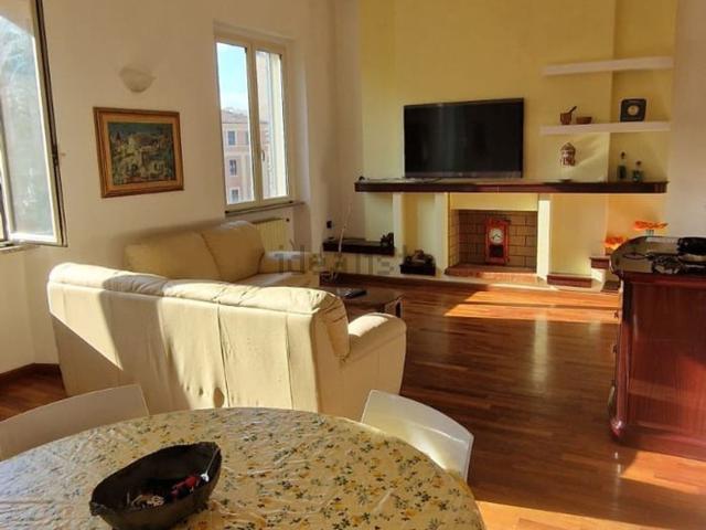 Appartamento in vendita a San Benedetto, Cagliari