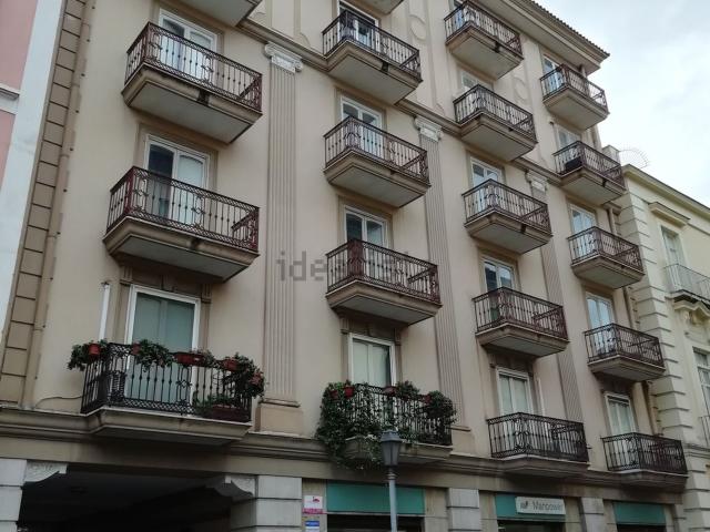 Appartamento in vendita a Centro Storico, Caserta