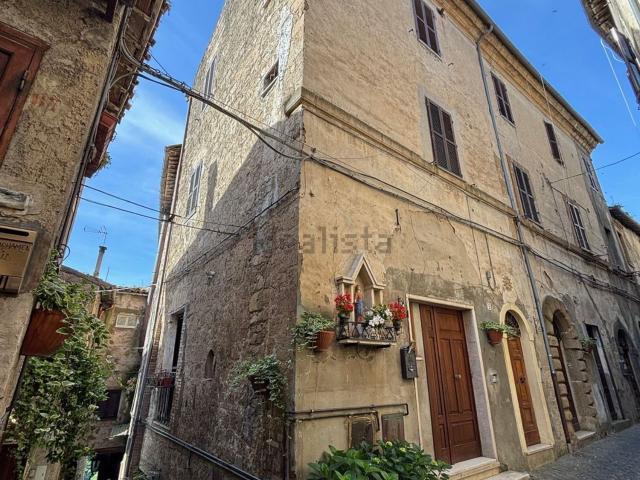 Appartamento in vendita a Grotte Di Castro, Lazio