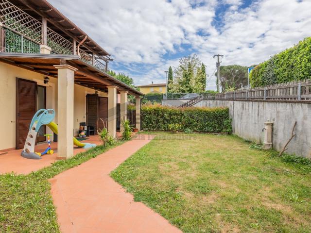 Appartamento in vendita a Pontedera, Toscana