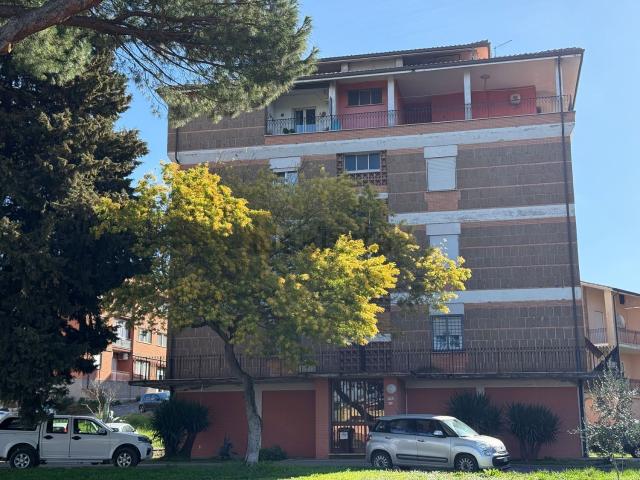 Appartamento in vendita a Campolimpido, Roma Capitale