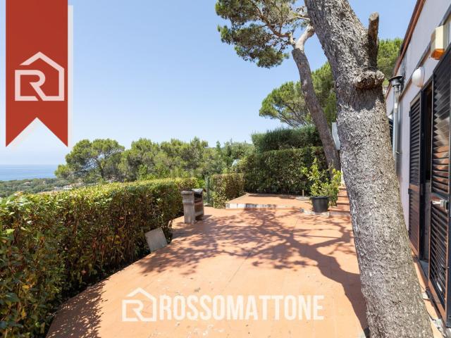 Appartamento in vendita a Quercianella, Livorno