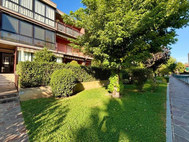 Appartamento in vendita a Rivoltella del Garda, Desenzano del Garda