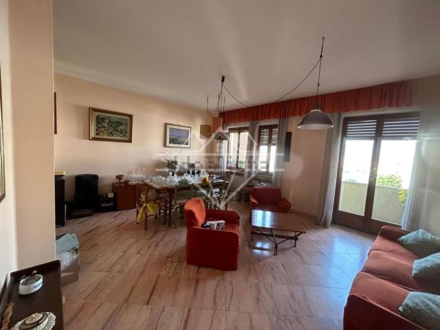 Appartamento in vendita a Camponelli, Marina Di Massa
