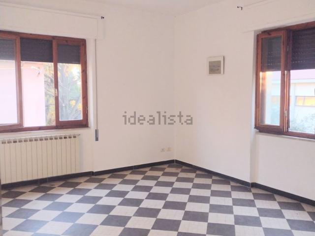 Appartamento in vendita a Sarzana, Liguria
