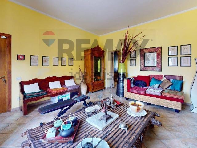 Appartamento in vendita a Foligno, Umbria