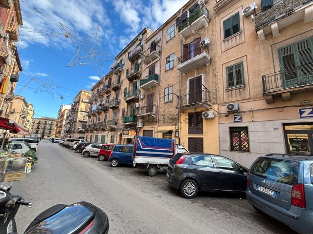 Appartamento in vendita a III Circoscrizione, Palermo