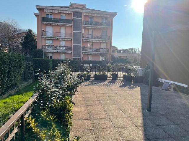 Appartamento in vendita a Scanzorosciate, Lombardia