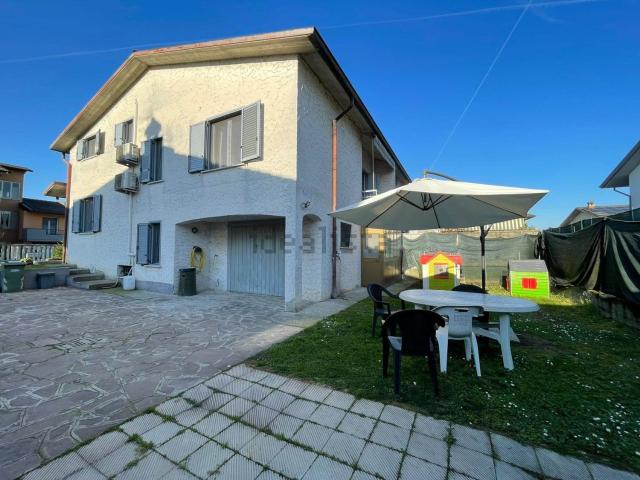 Appartamento in vendita a Massalengo, Lombardia